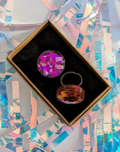 Load image into Gallery viewer, Tinsel Confetti Rings - Pinks
